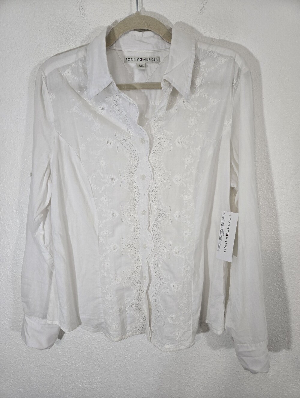 *NWT* Tommy Hilfiger White Eyelet Embroidered Button-Down Shirt, size Large